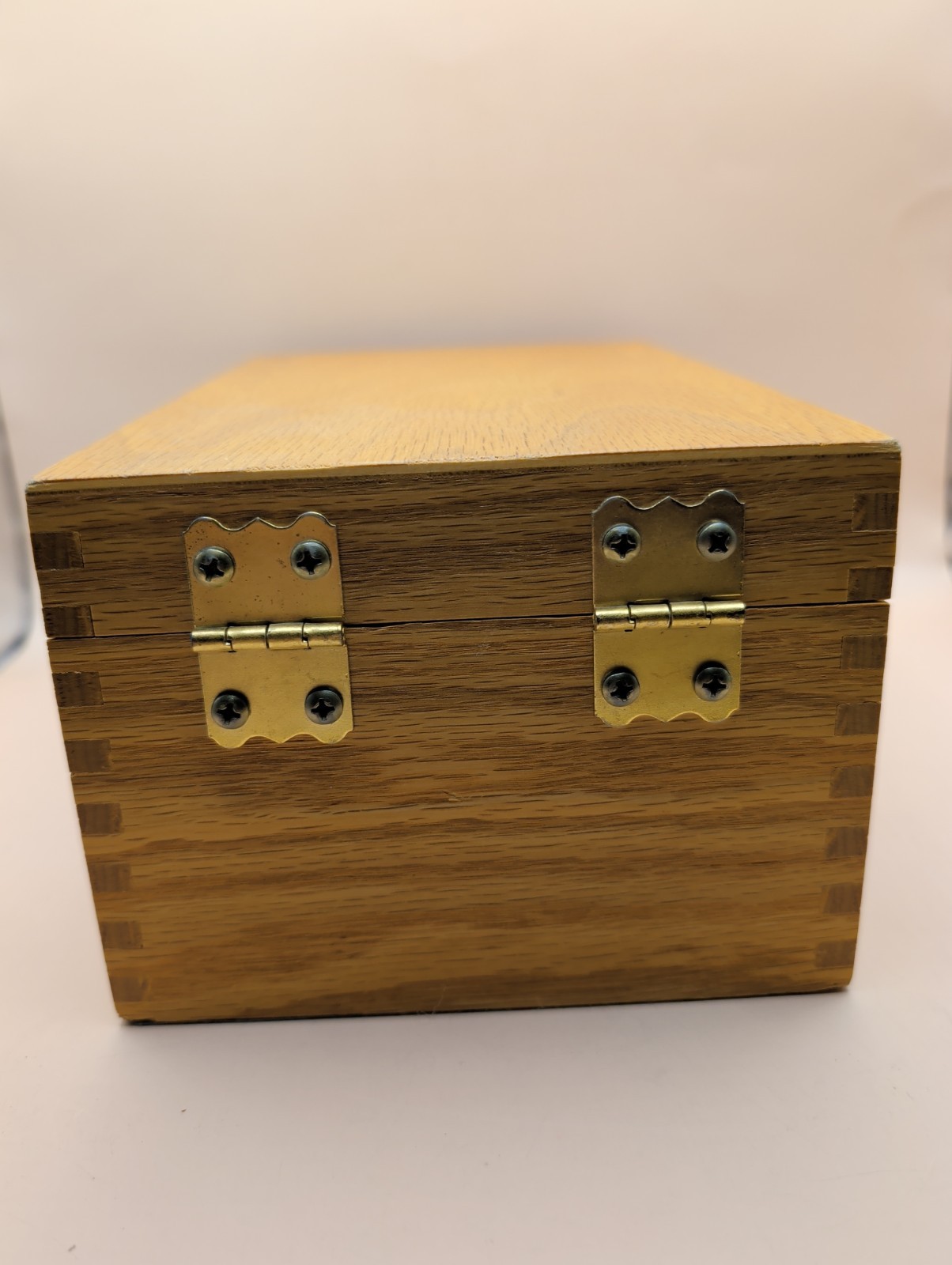 Vintage CARVER Wood Products Oak Dovetail 3X5 Index Card File Box Office Storage