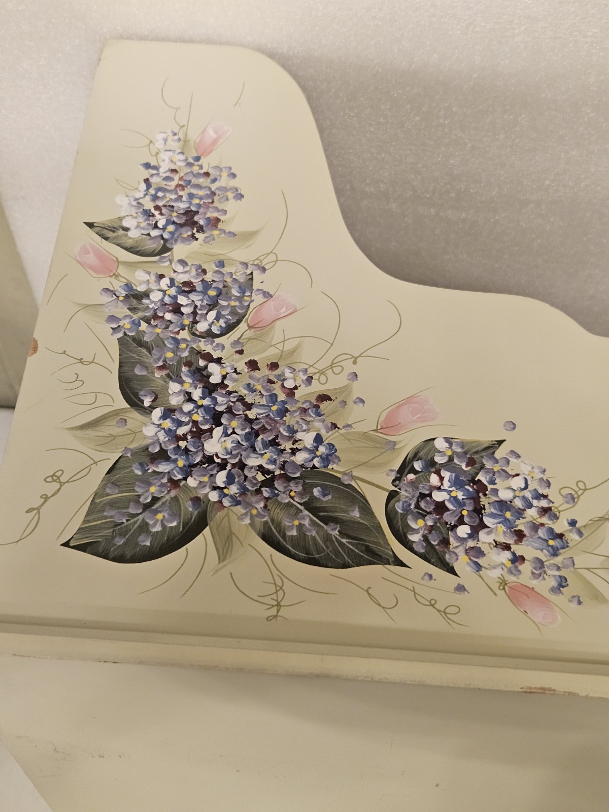 WOODEN TABLE DESKTOP ORGANIZER 2 DRAWER HAND PAINTED FLORAL ACCENTS 14X11X9.5