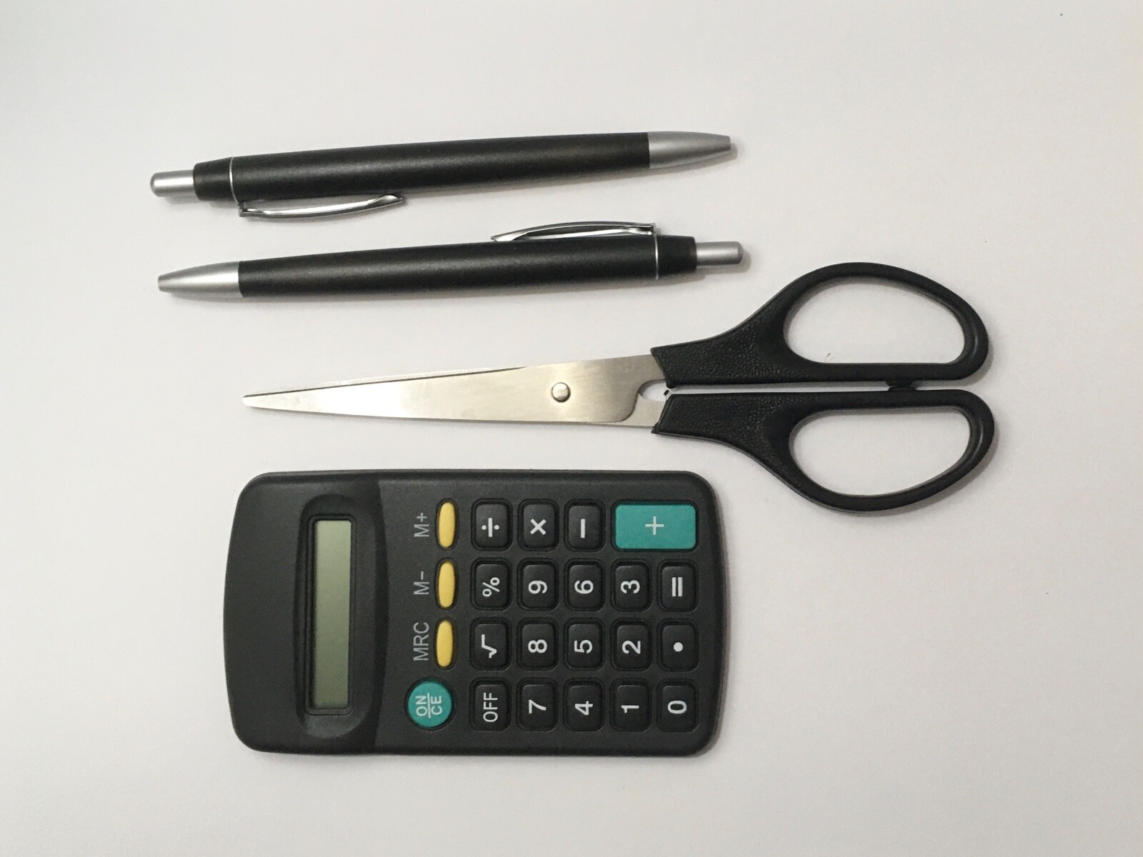 8-Piece Basic Desktop Office Supply Set