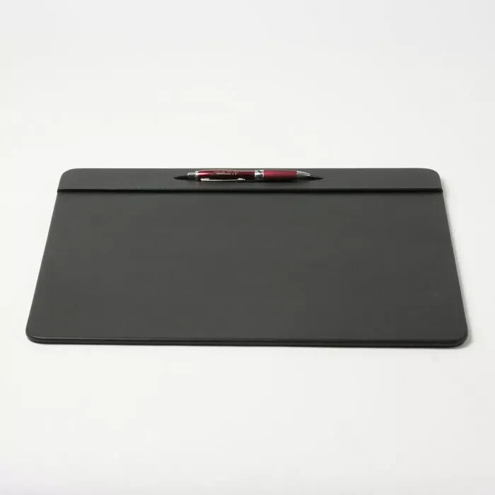 Top Rail w/Pen Well Leather Desk Pad (17 x 14) (Black)