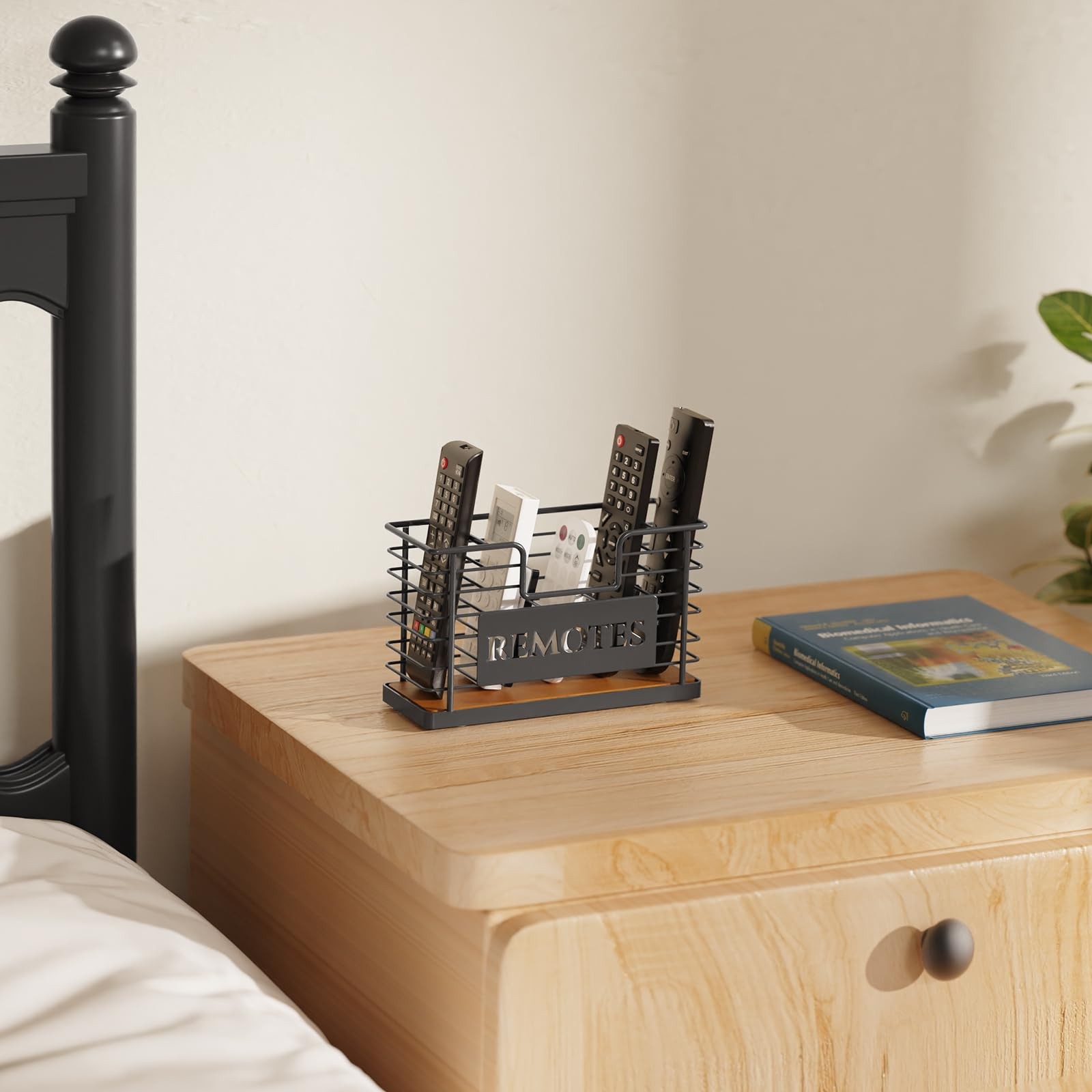 Remote Control Holder, 5-Slot TV Remote Holder Wall Mount, Universal Remote C…