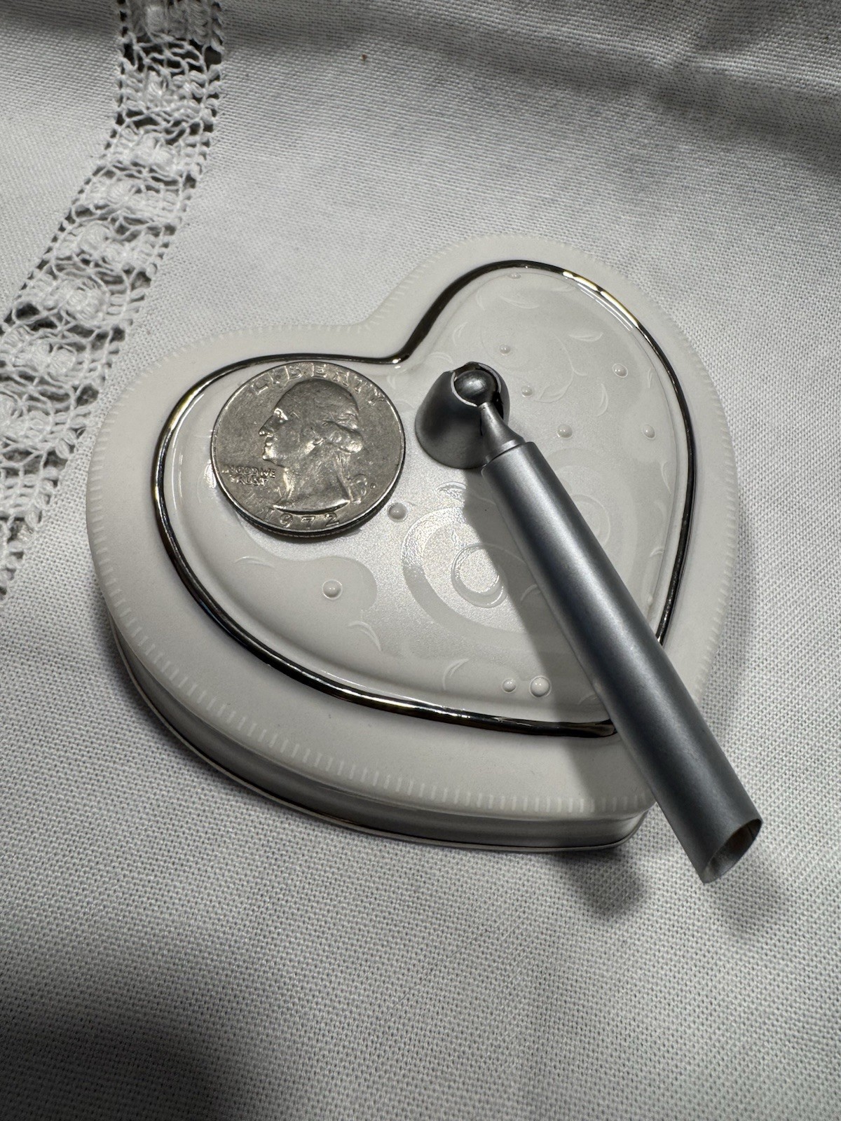 Lenox Fine Bone China OPAL INNOCENCE Heart Shaped Pen Holder