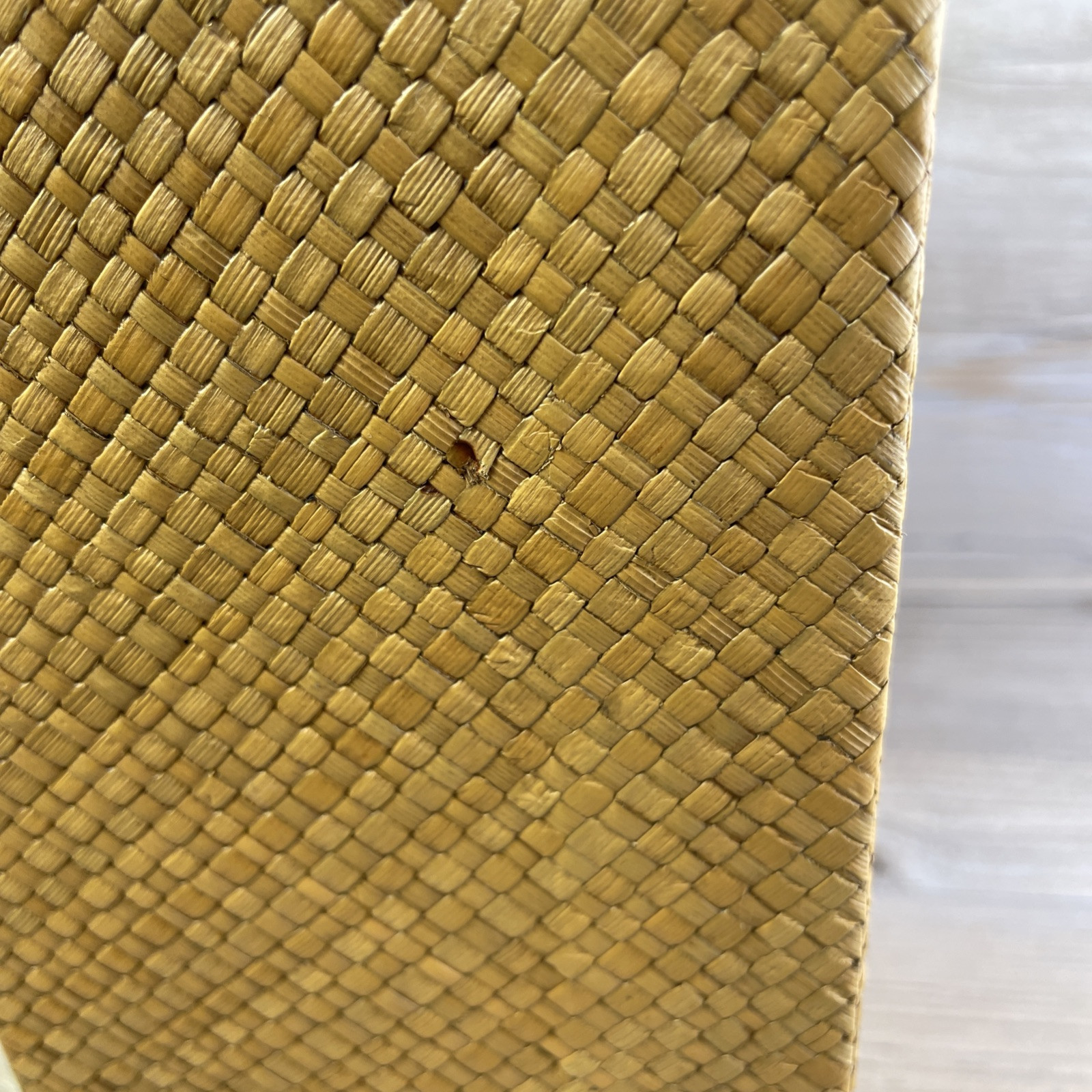 Via Motif Handmade Straw Weave Office Magazine Holder Organizer for Desk