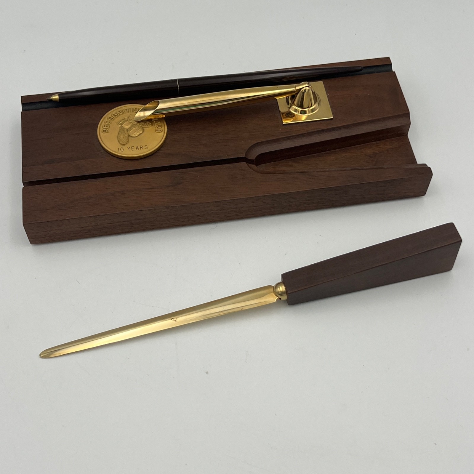 10 Years Executive Desk Pen & Letter Opener Josten’s American Walnut Collection