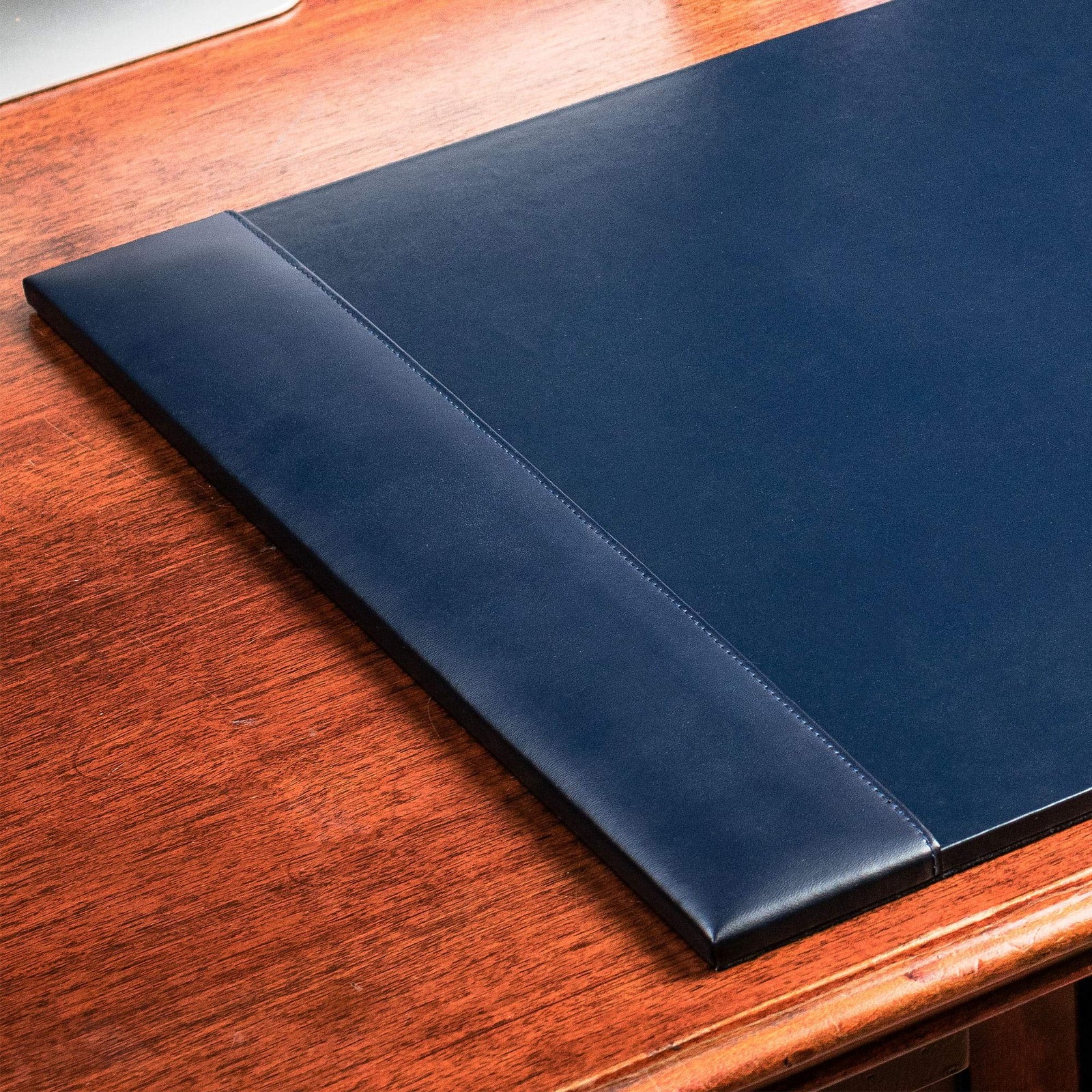 DACASSO Bonded Leather Desk Pad with Side Rails – Luxury 18″ x 30″, Navy Blue