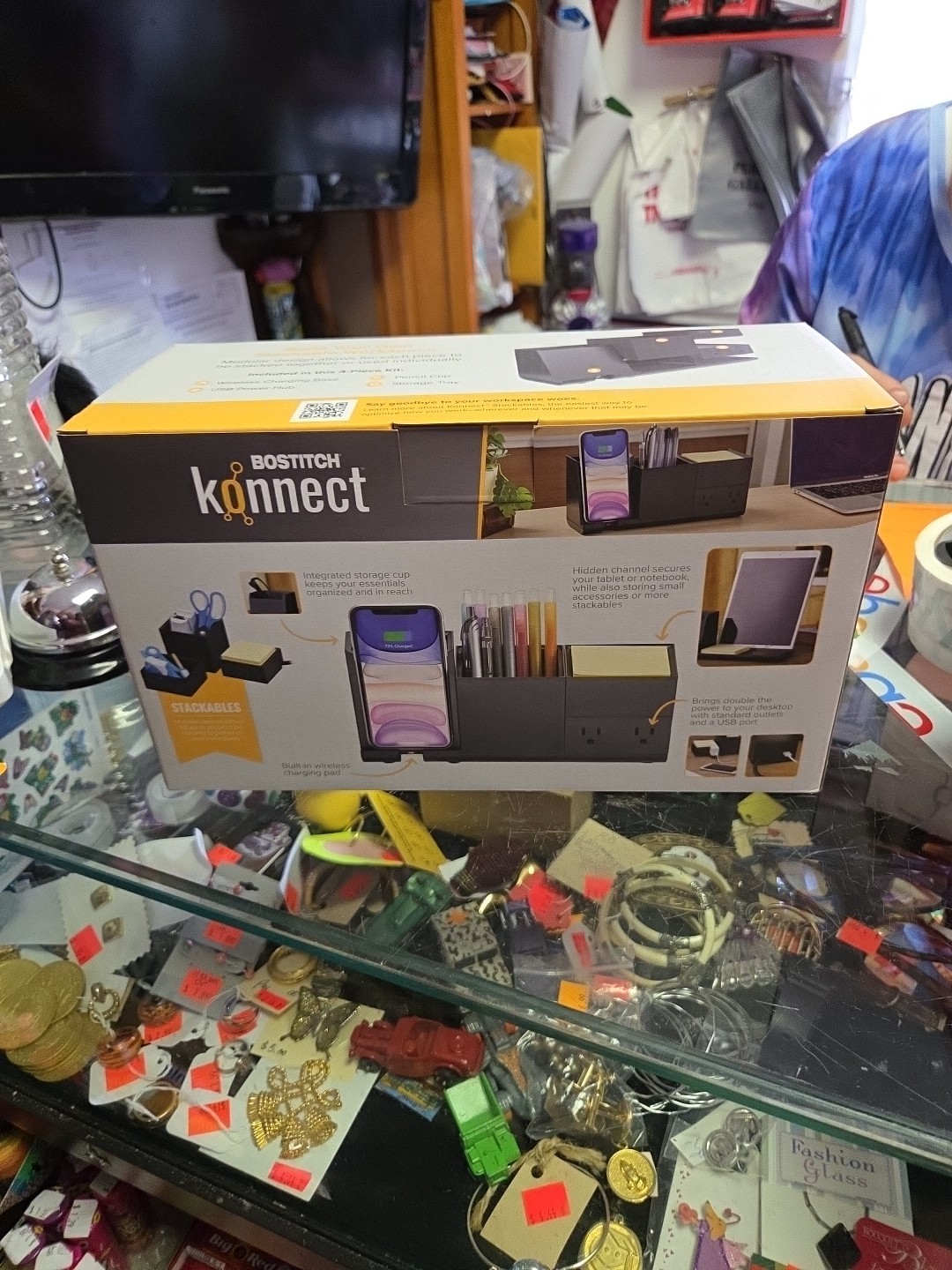 Bostitch Konnect 4-piece Wireless Charging Desk Organizer Kit NEW Sealed