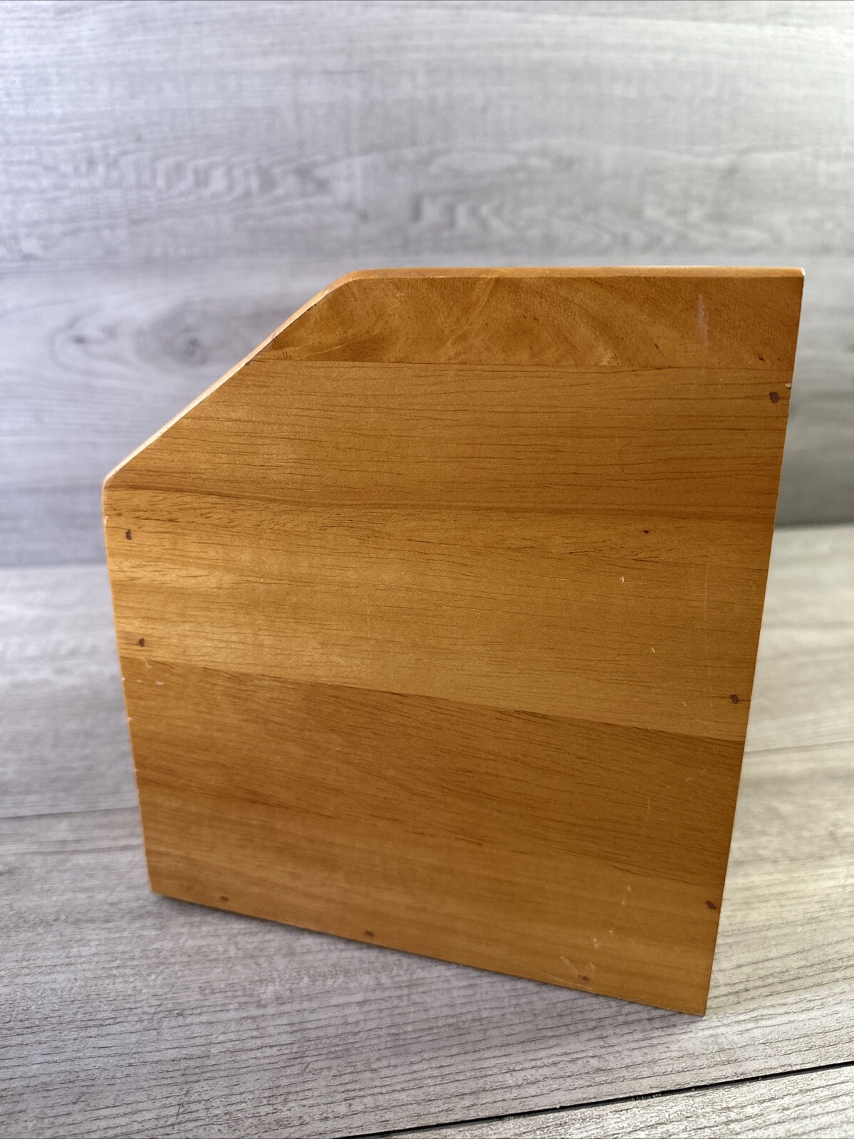 LILLIAN VERNON WOOD DESKTOP PAPERS CABINET ORGANIZER 31 SLOTS & 2 PULL DRAWERS