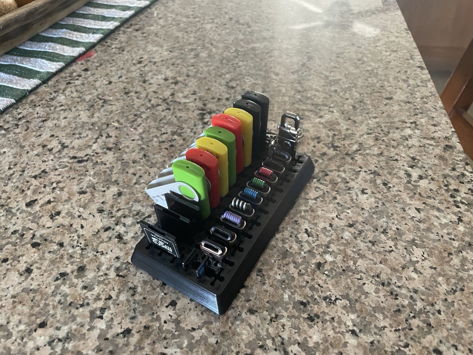 USB and SD Card Organizer | USB Holder | Memory Card Storage | Desk Cable