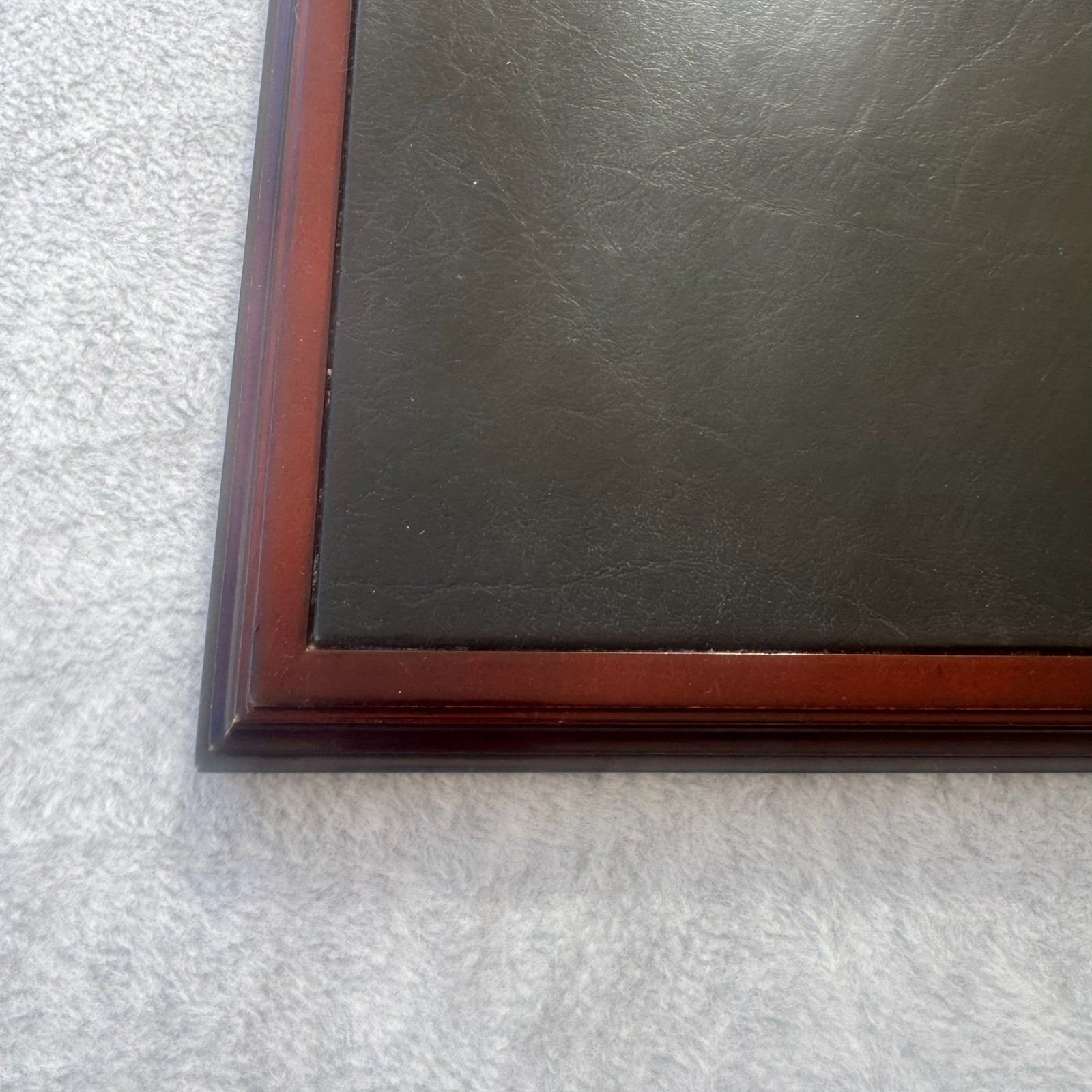 BOMBAY COMPANY Executive Desk Blotter Wood Leather With 4 Time Zone Clocks Rare