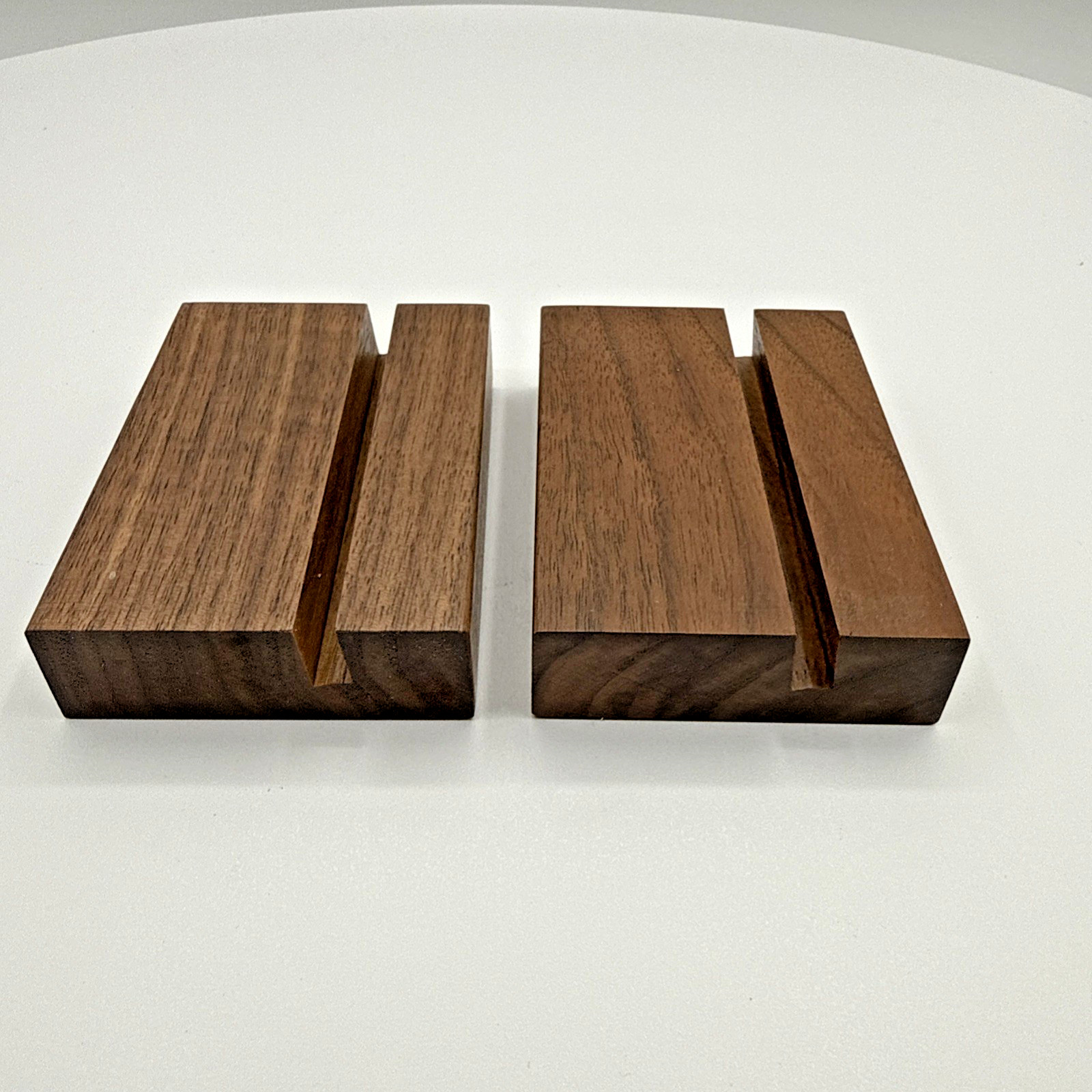 UNIQOOO 2pc Walnut Wood Calendar Stand Photo Card Menu Sign Holder 3.5″