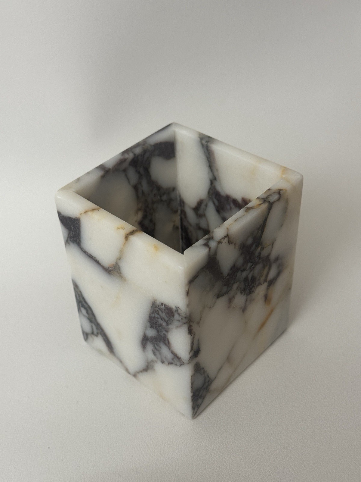 Marble Makeup Brush Holder – Calacatta Viola Marble Candle Toothbrush Cup