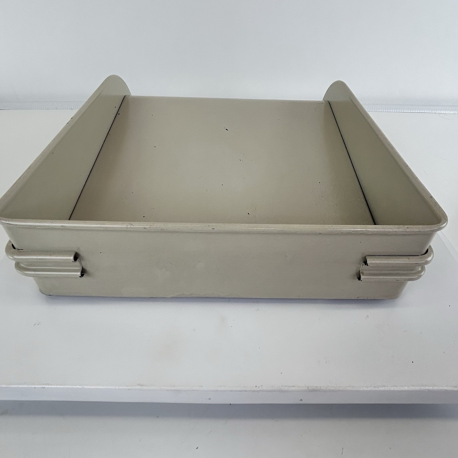 Globe Wernicke GW Systems Steel Paper Tray Desk Organizer file Mid Century Tan