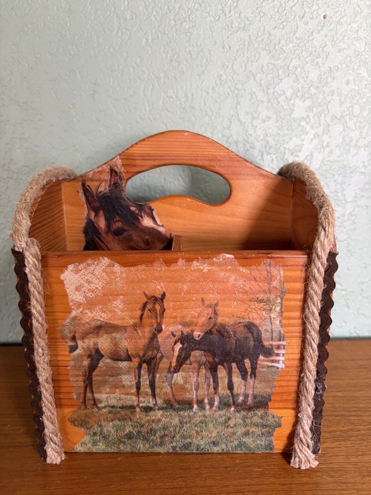 Caddy,Remote Control Organizer Wooden Storage Holder Desk, Horse Decor Horses