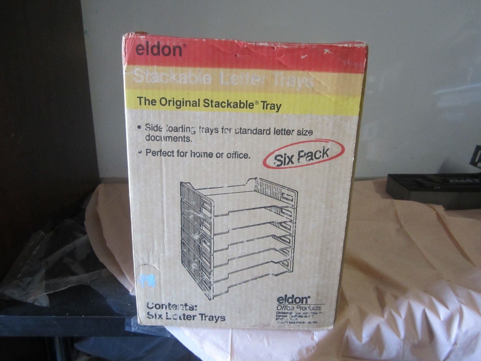 Vintage ELDON Plastic Trays 6 Pack Brand New in Box ( hard to find like that)