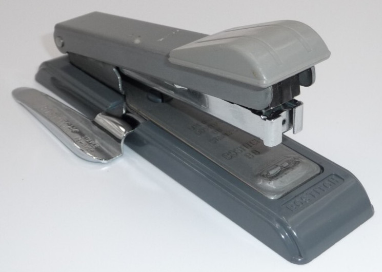 VTG Bostitch B8 Stapler With Stapler Remover Grey 5 1/2 Inch Desktop Office