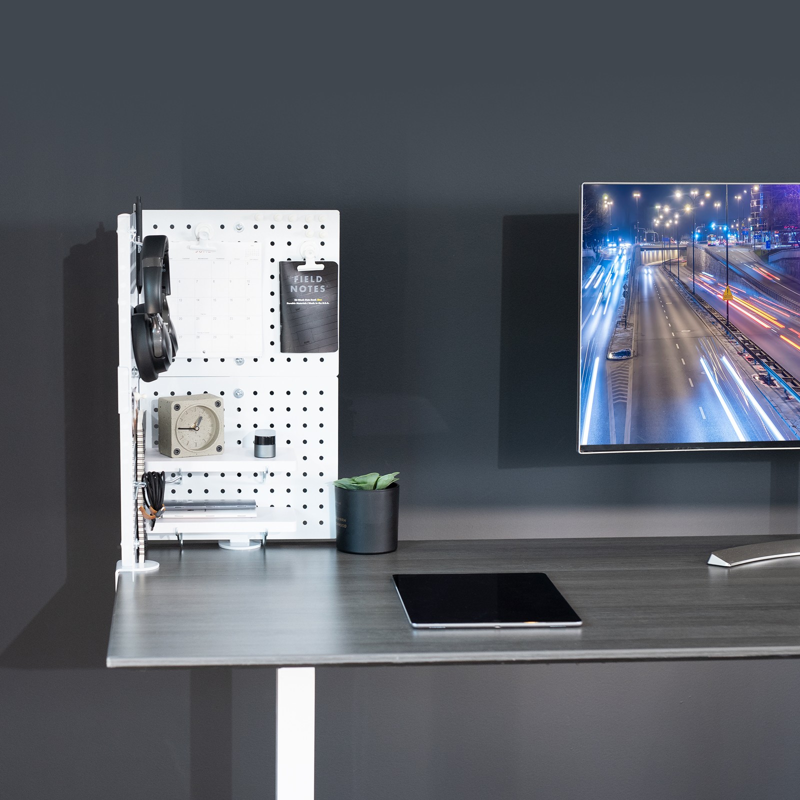 VIVO White Steel Clamp-on 20″ x 24″ Desktop Pegboard (x2), Magnetic Privacy