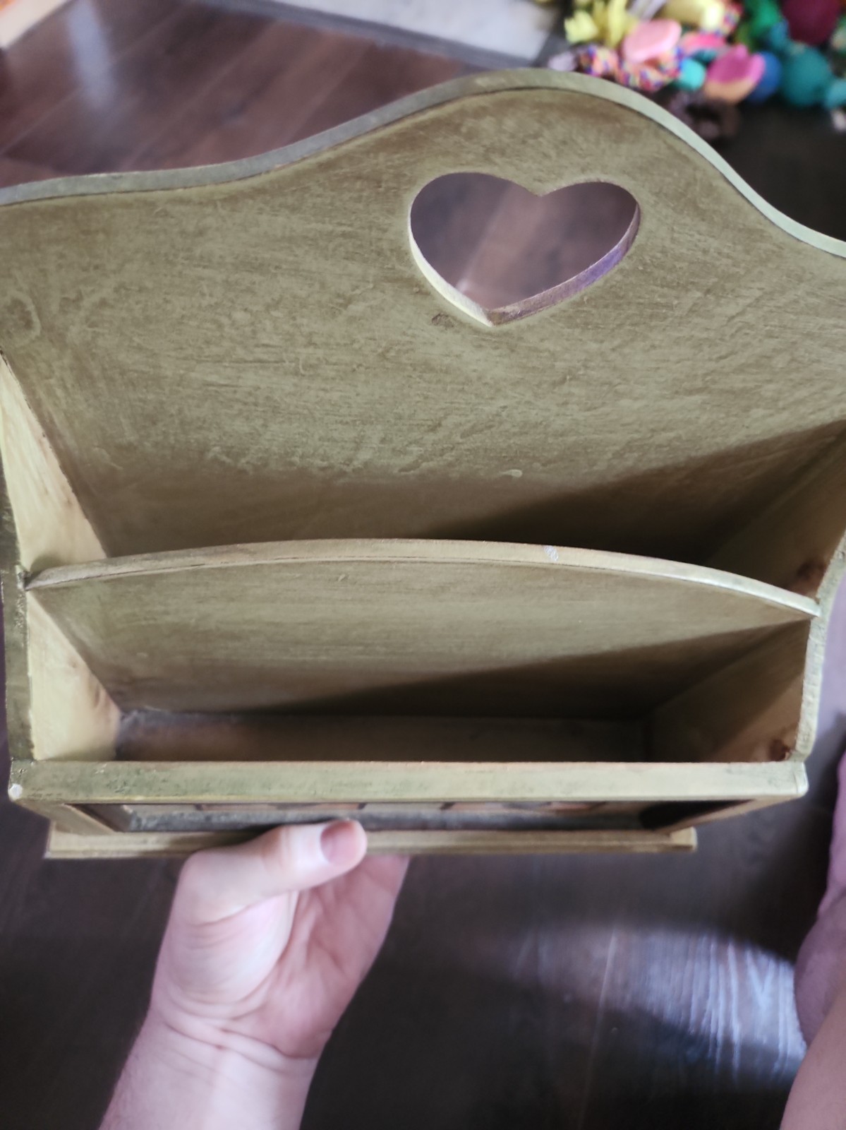 Decorative Floral Wood Desk/Mail Organizer Hanging With Heart