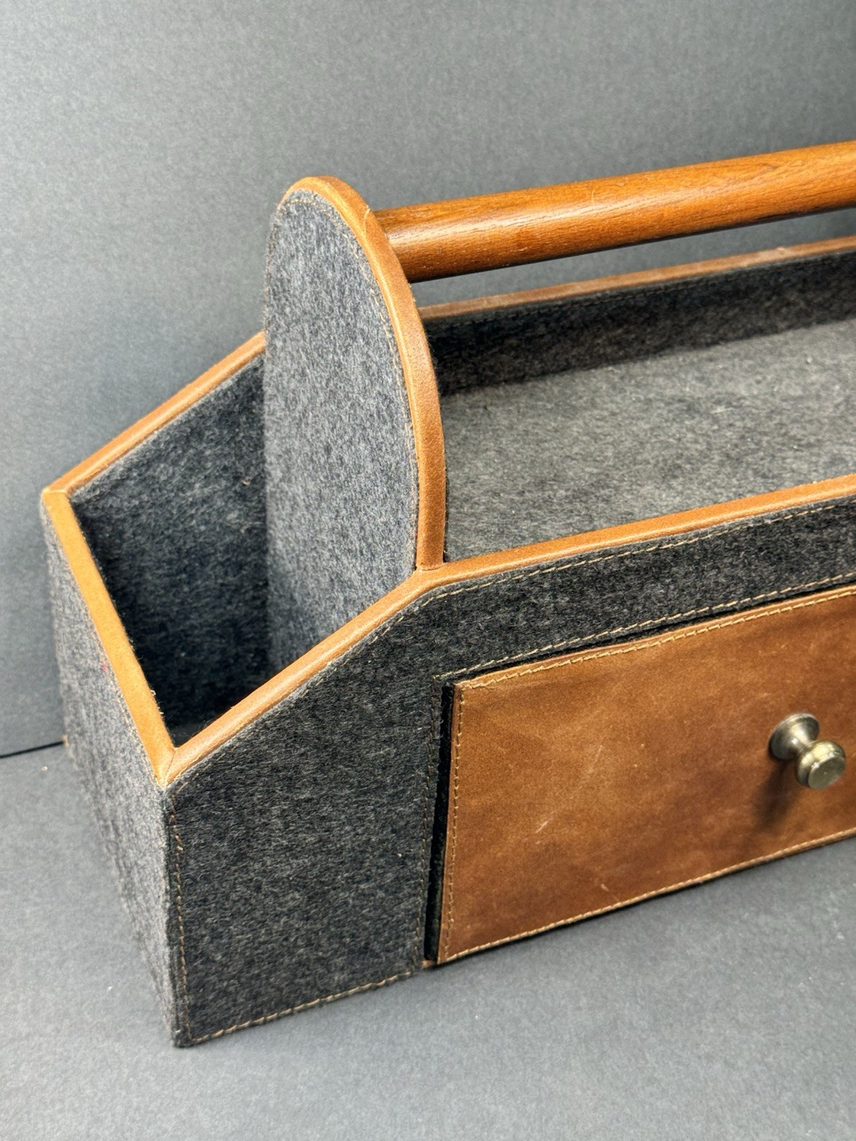 Drexel Heritage Felt & Faux Leather Desk Top Caddy Organizer