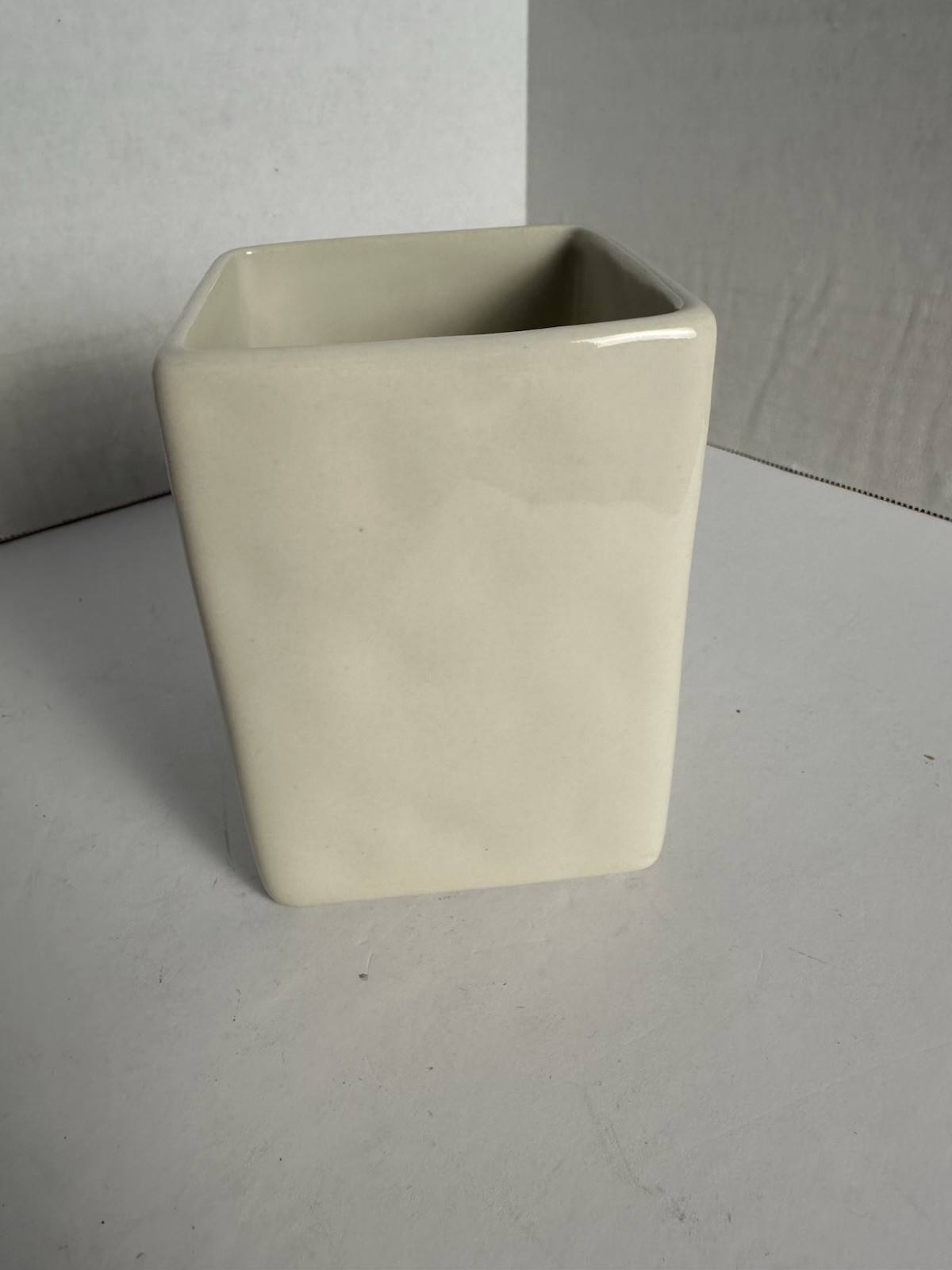 Rae Dunn DREAM Ceramic SQUARE Pen Pencil Holder Farmhouse Shabby Chic 4-1/2″