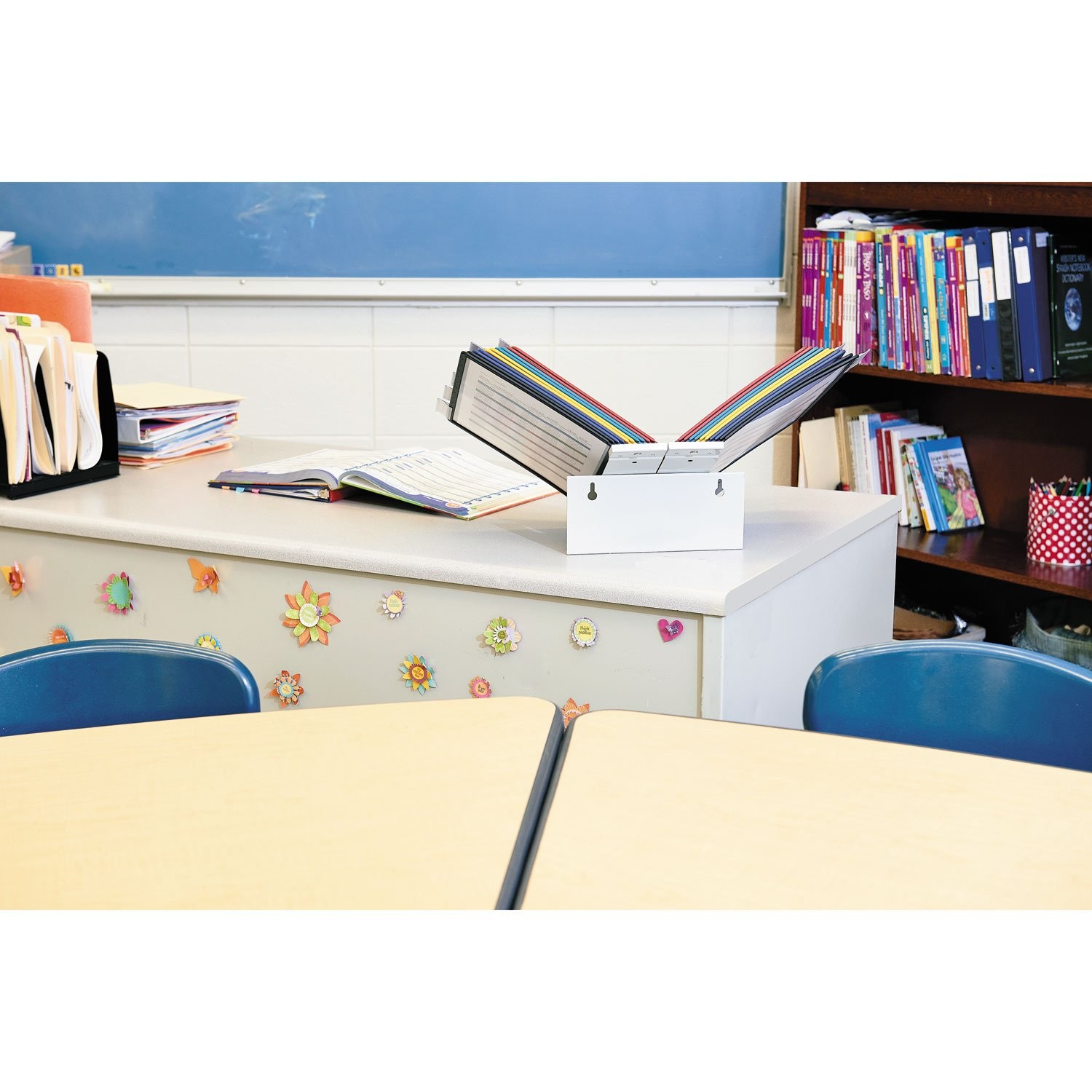 Durable VARIO 40 Pocket Desktop Reference System – 20-Panel Assorted, Black