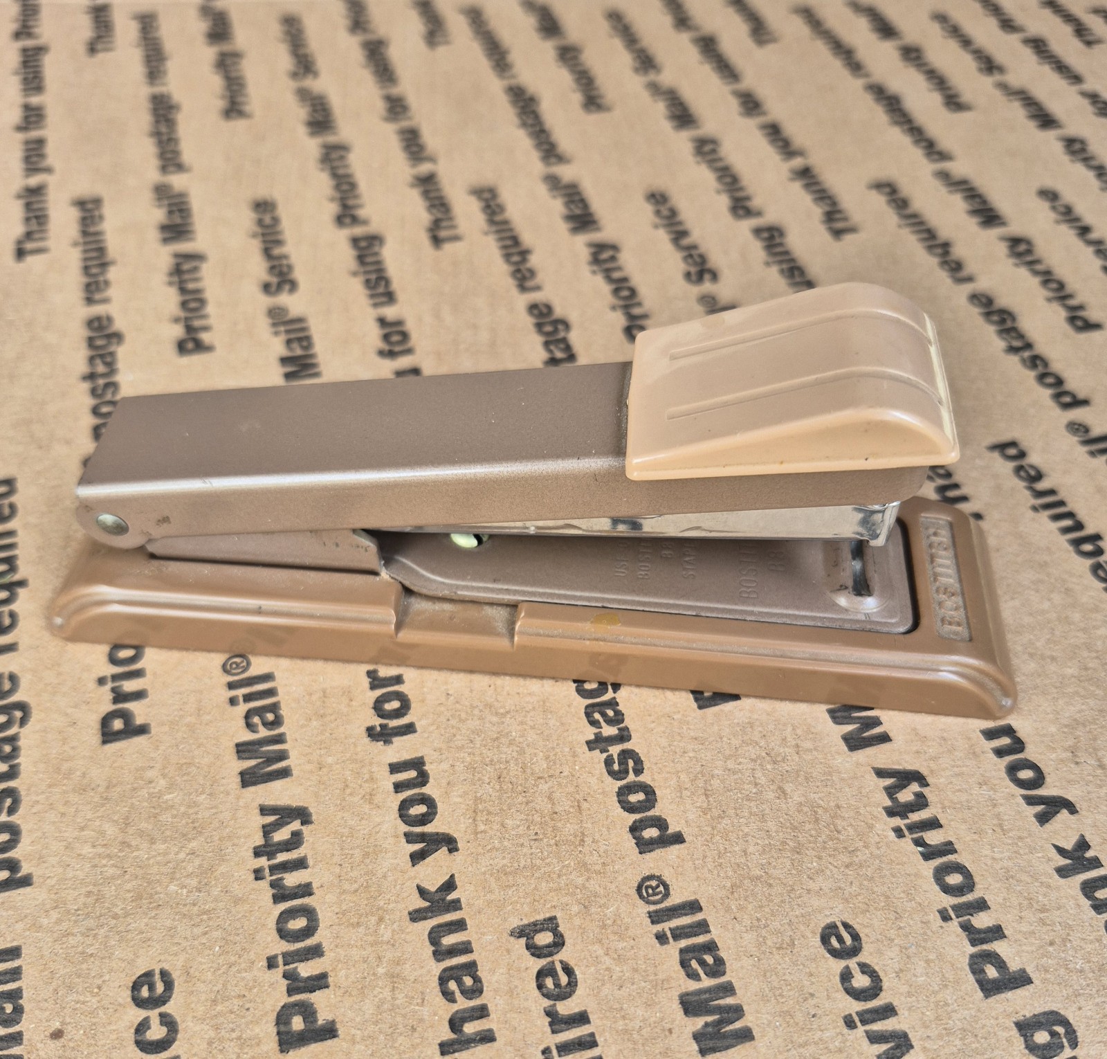 VTG Bostitch B8 Stapler With Stapler Remover Brown 5 1/2 Inch Desktop Office