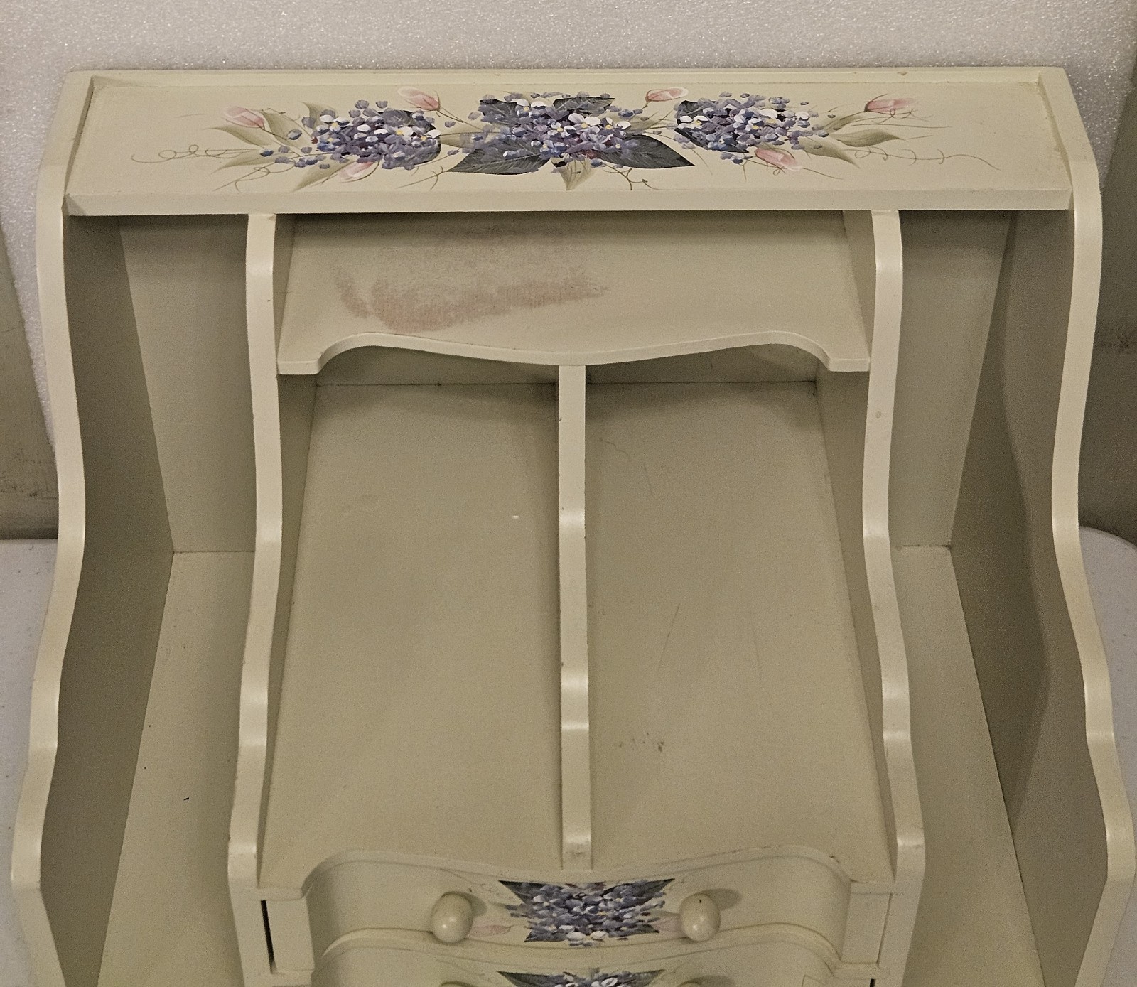 WOODEN TABLE DESKTOP ORGANIZER 2 DRAWER HAND PAINTED FLORAL ACCENTS 14X11X9.5