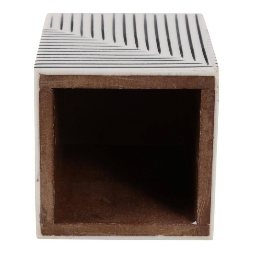 Black/White 4 In. X 3 In. Resin Square Ridged Lines Pencil Cup