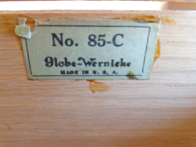 VINTAGE GLOBE-WERNICKE WOOD CARD FILE BOX No. 85-C