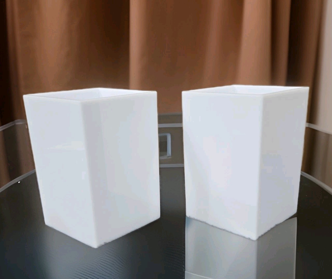 2 Pack White Acrylic Pencil Pen Holder Cup, Desk Accessories Holder,Makeup Brush