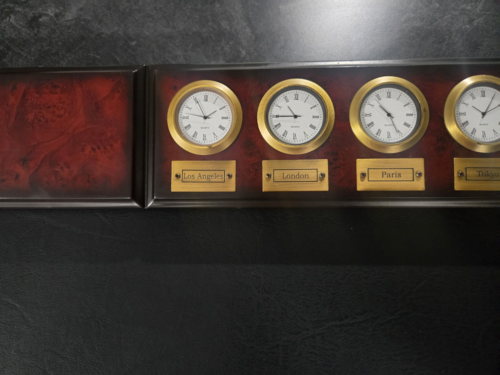 Rare Vtg Bombay Company Leather & Wood Executive Desk World 4 Clock Pad Blotter