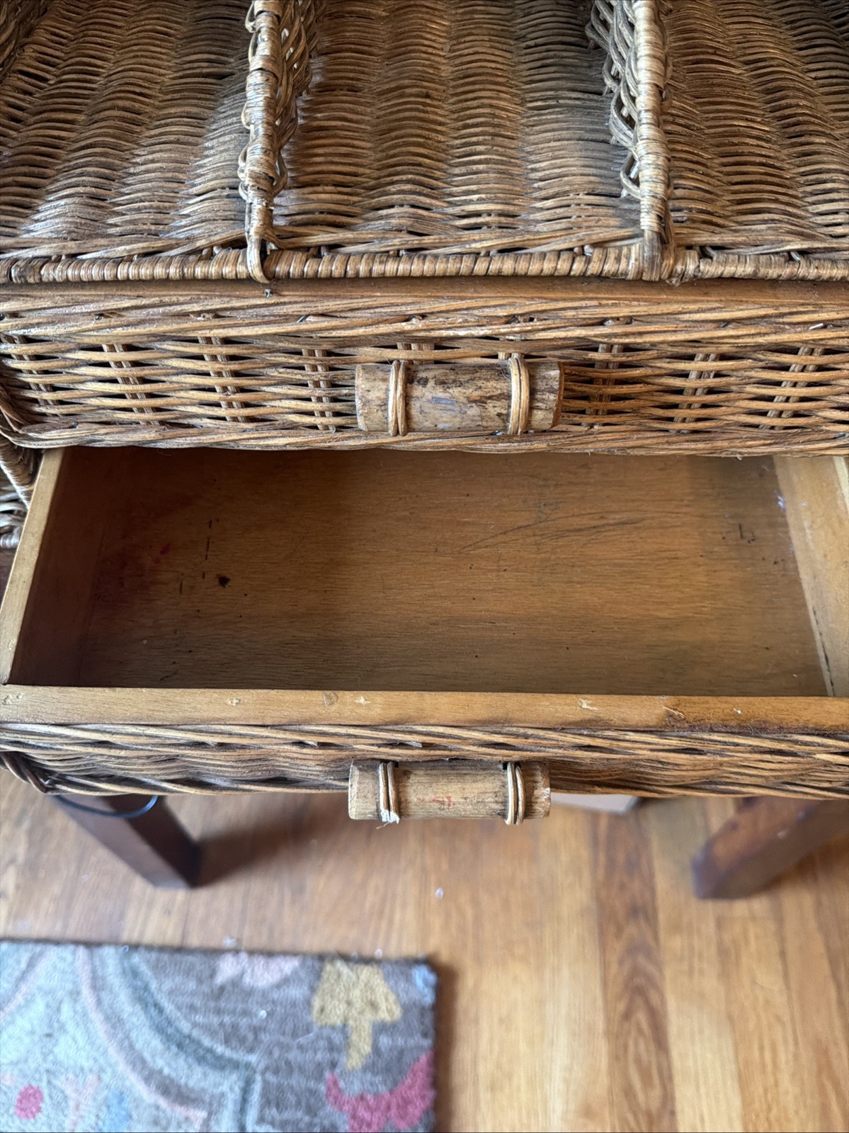 Vintage Wicker Rattan Tabletop Desk Mail Letter Stationery Organizer Drawers