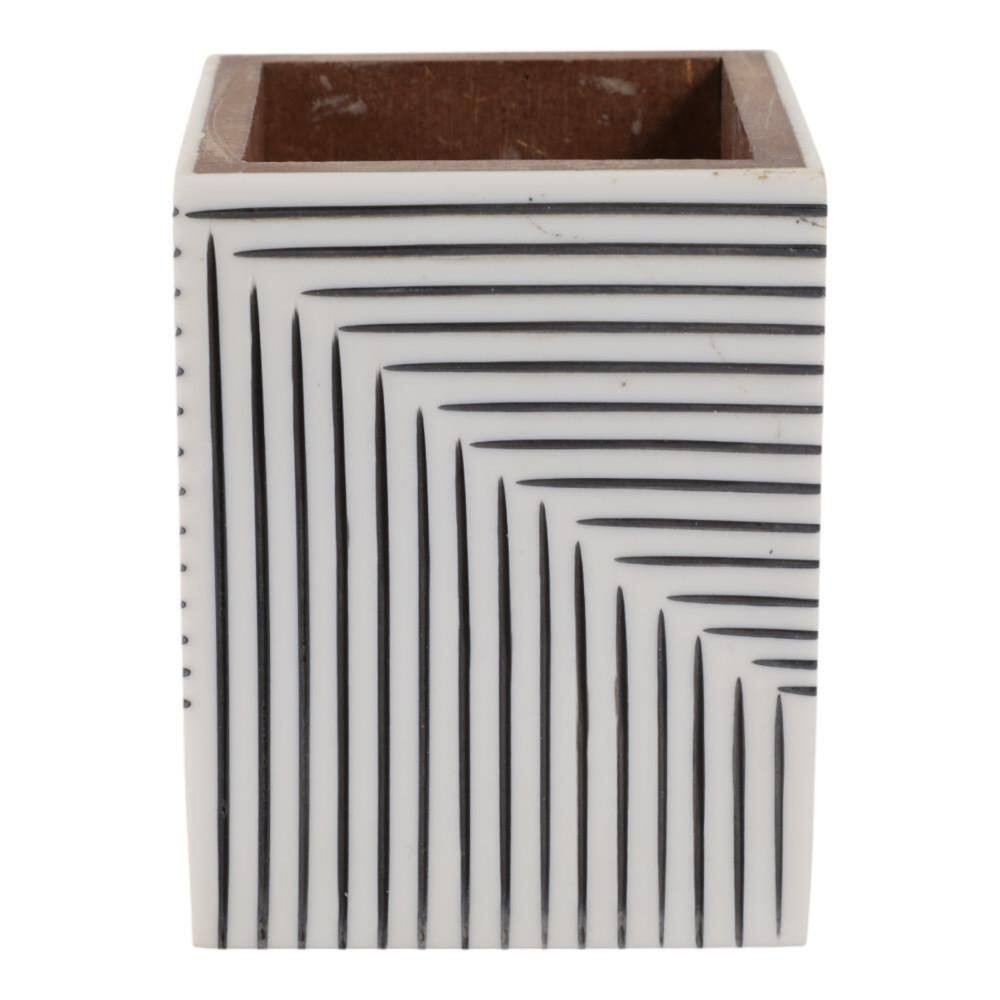 Black/White 4 In. X 3 In. Resin Square Ridged Lines Pencil Cup