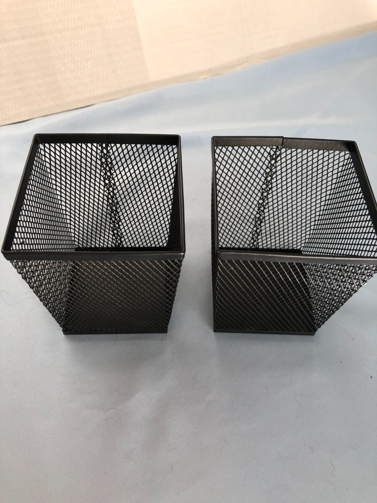 LOT of 2 Neat Life Mesh Tapered Square Pencil Pen Cups #AF