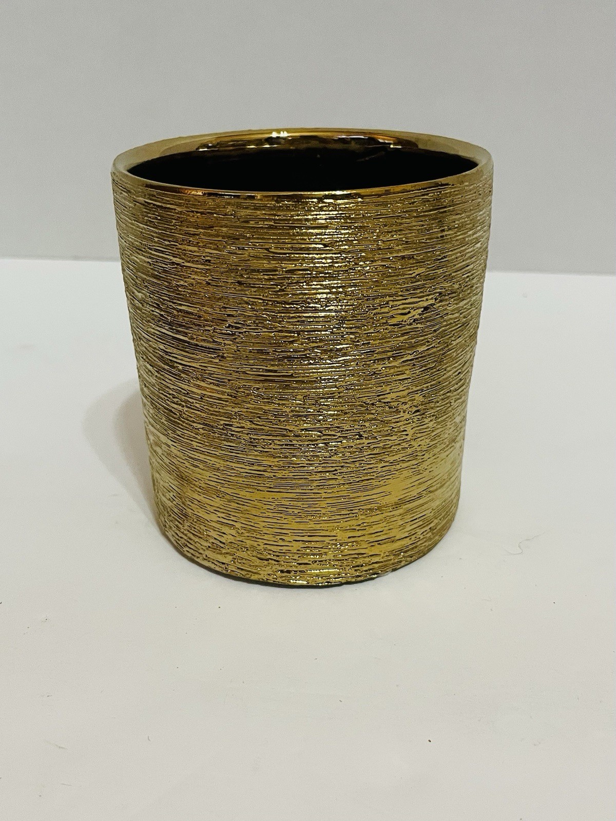 Gold Etched Ceramic Pencil Holder Vase 4 x 3.5 Inch Desk Organizing Office Decor