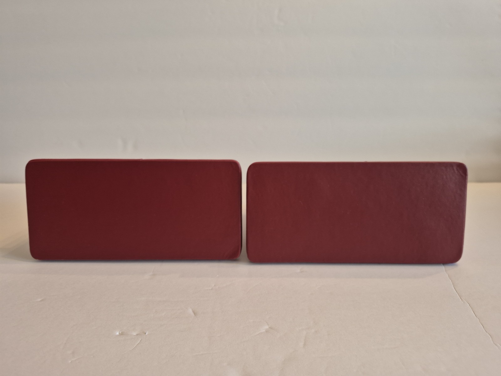Pair of Red Faux Leather Letter Holder Mail Sorter Post Rack Envelope Organizer