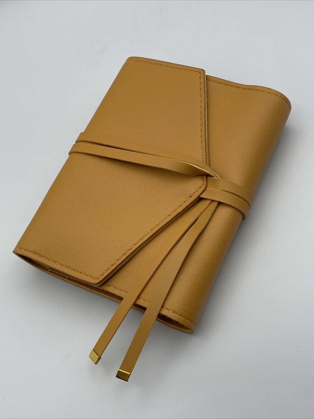 NEW Glass Ladder & Co Vegan Leather Katherine Tech Organizer Roll Honey Wallet