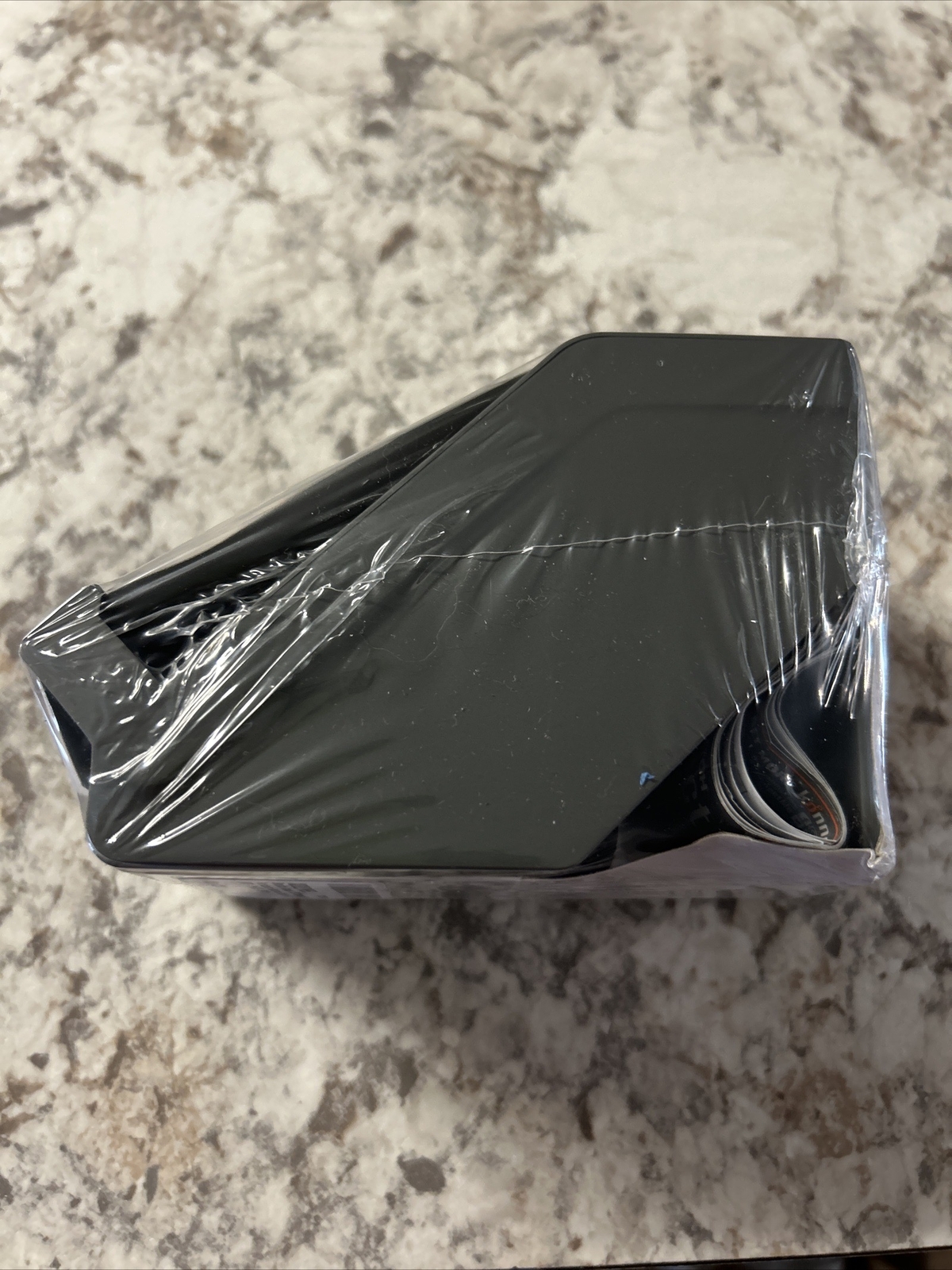 Bostitch Konnect Plastic Phone Dock with USB Port BLACK