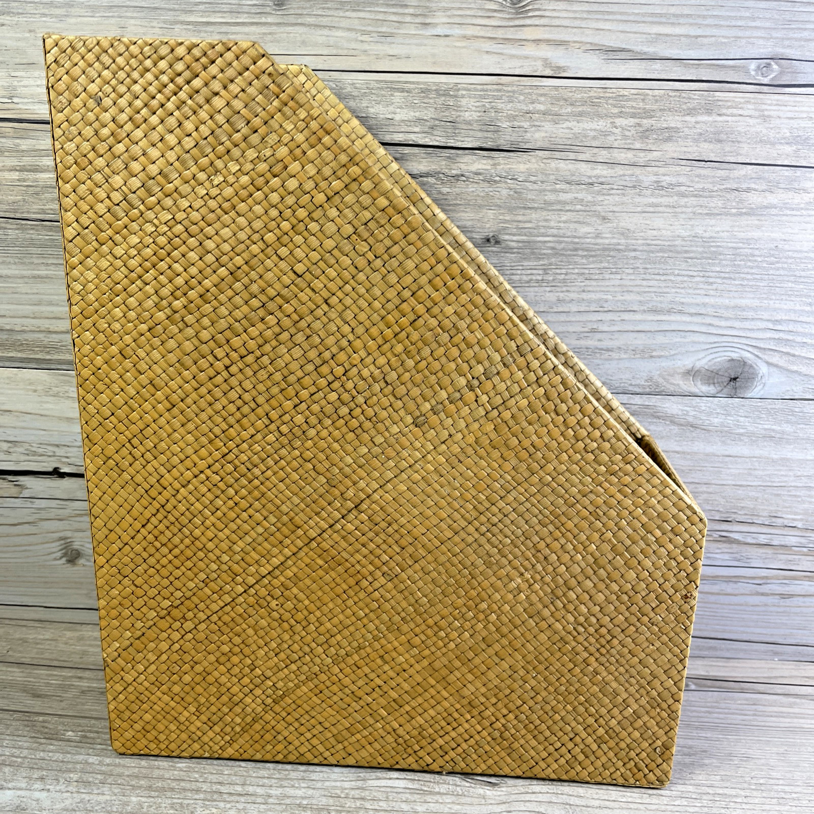 Via Motif Handmade Straw Weave Office Magazine Holder Organizer for Desk