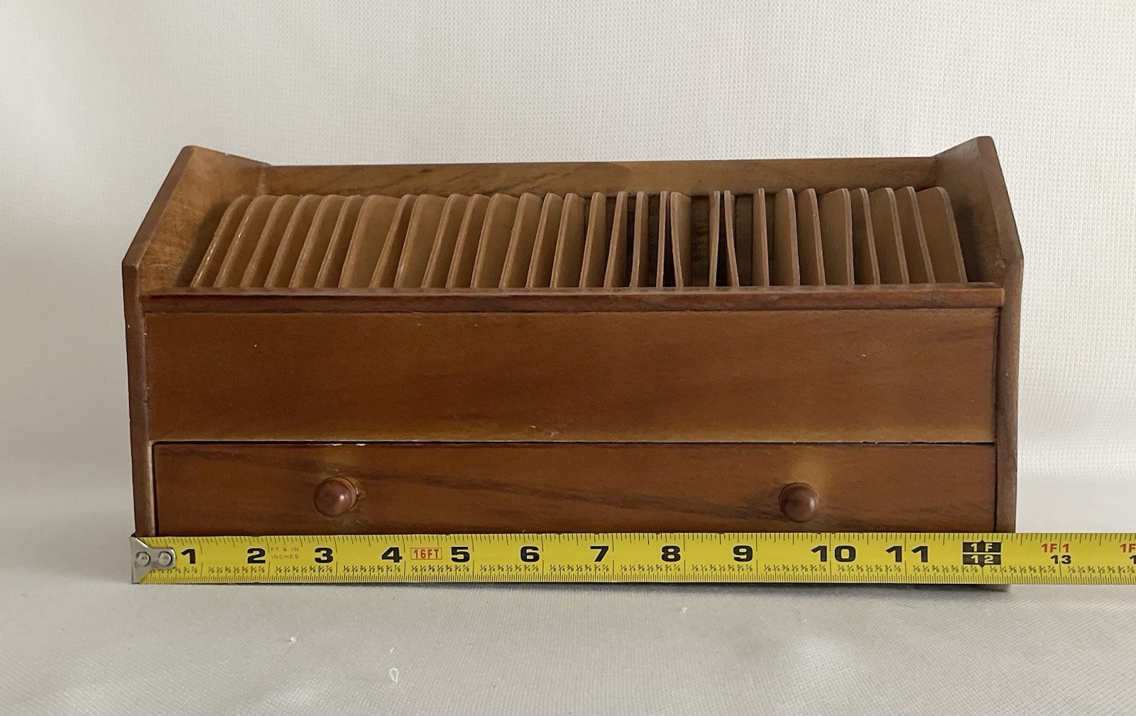 Vtg 31 Day Wooden Desktop Bill/Mail Organizer w/ 31 Slots and Large Drawer READ