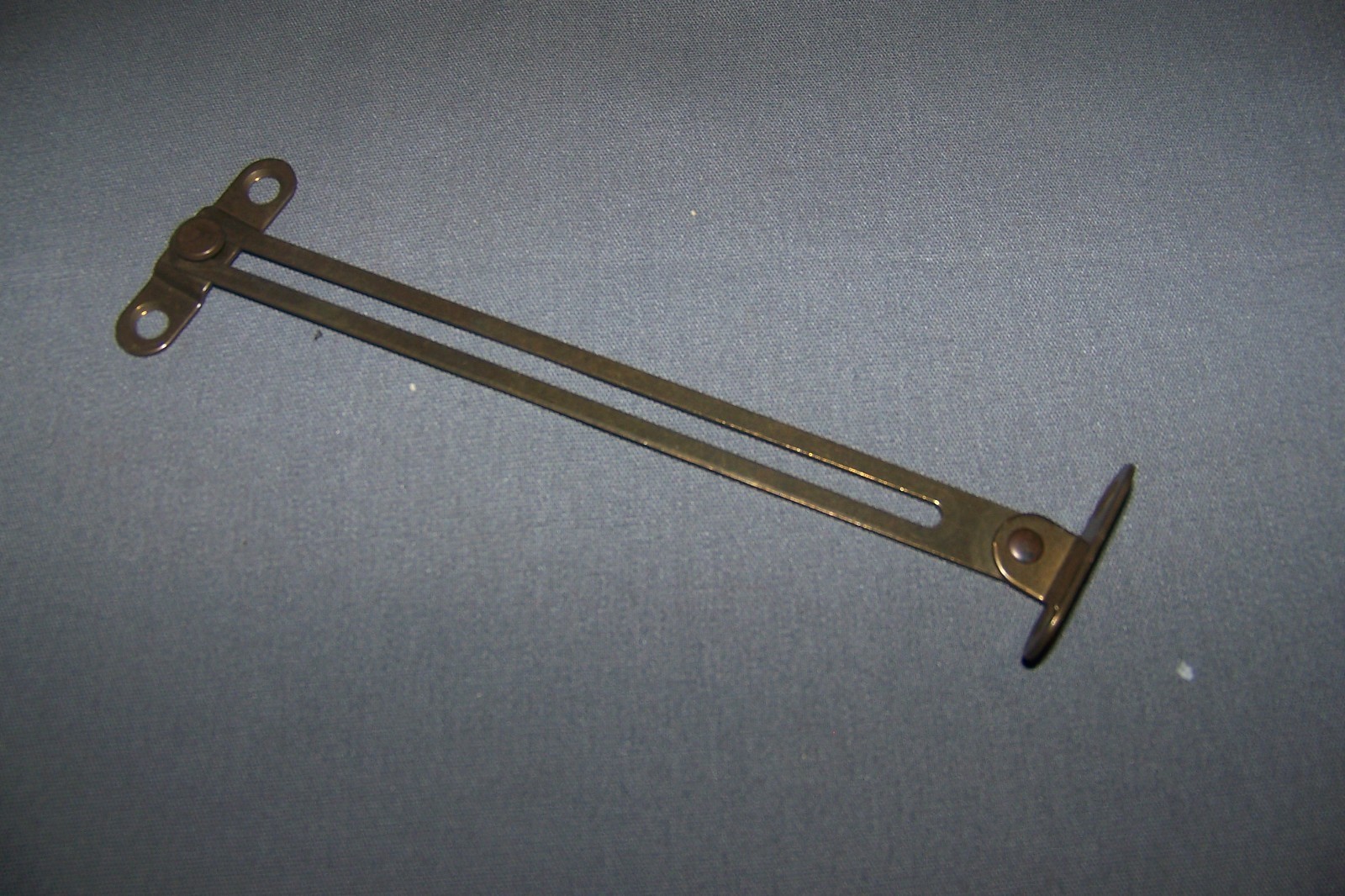 Desk Sliding Hinges Or Guides