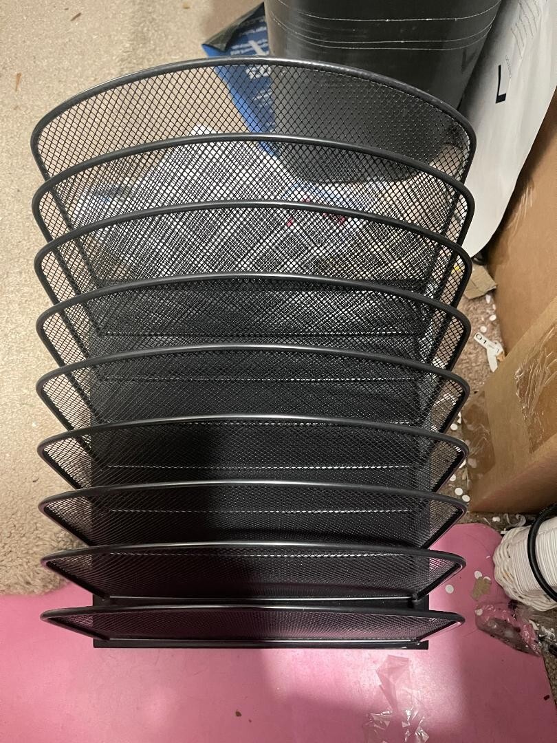 USED Safco 8 Compartment Wire Mesh File Organizer Matte Black- USED (AB)