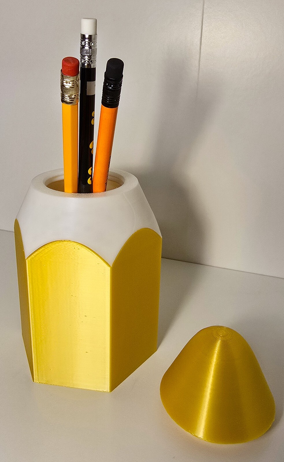 Giant Pencil Desk Organizer – Fun & Functional Storage for All Ages! Yellow