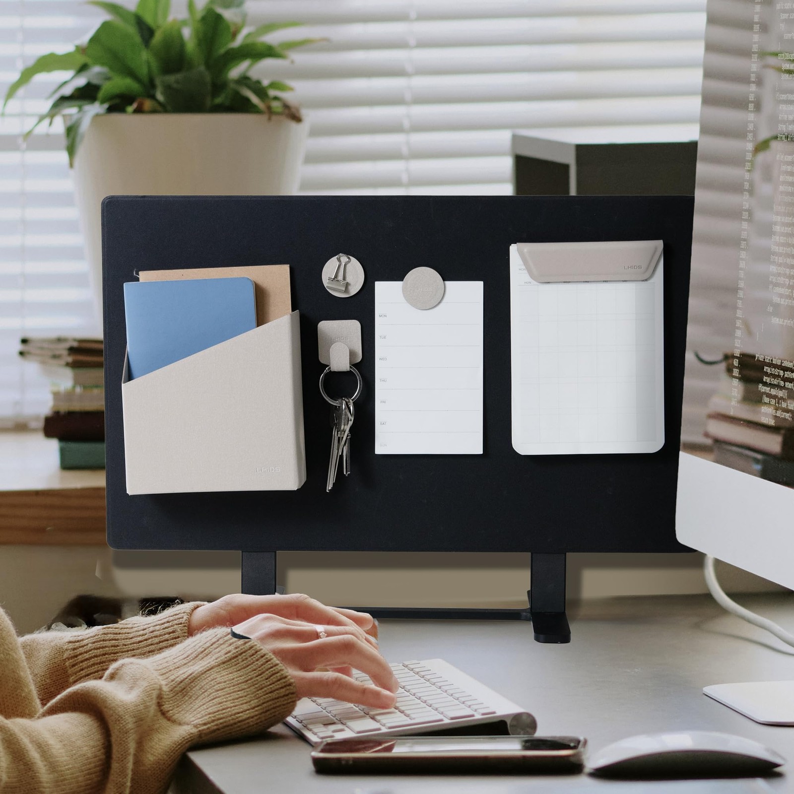 Magnetic Desk Organizer Divider, 16.5″ Metal Desktop Stand with Board, Paper …