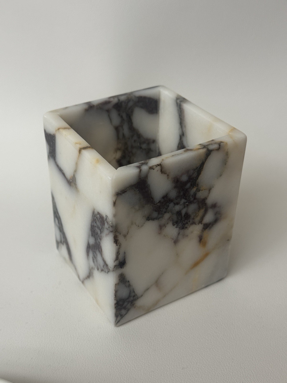 Marble Makeup Brush Holder – Calacatta Viola Marble Candle Toothbrush Cup