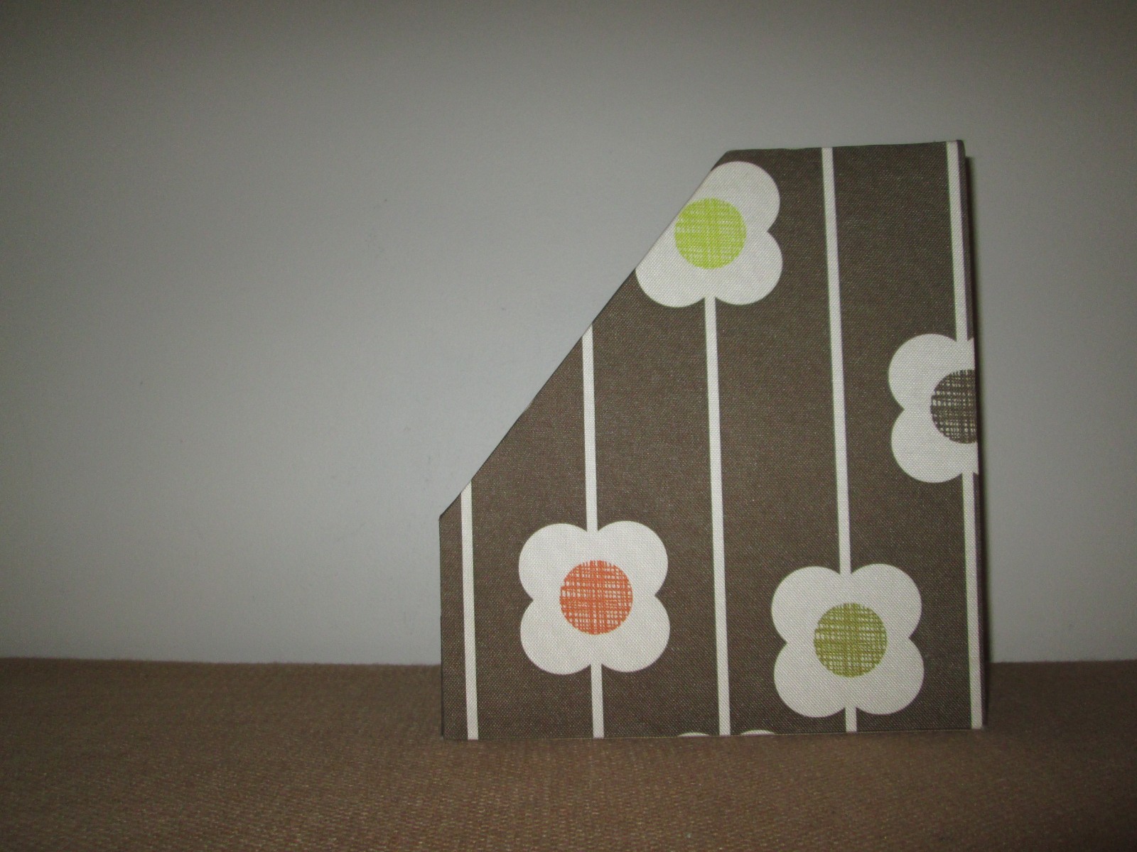 ORLA KIELY For Target Brown Abacus Flower Magazine Holder File Storage Box