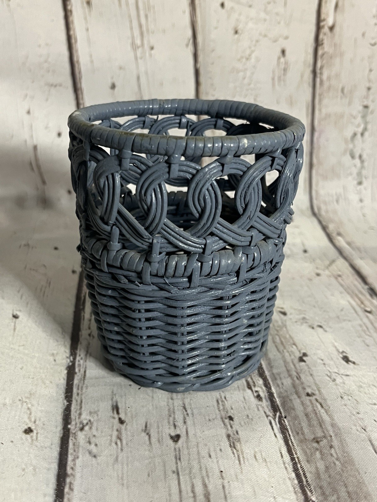 1 Blue Woven Pencil Holder Rattan Desk Brush Holder Catch All