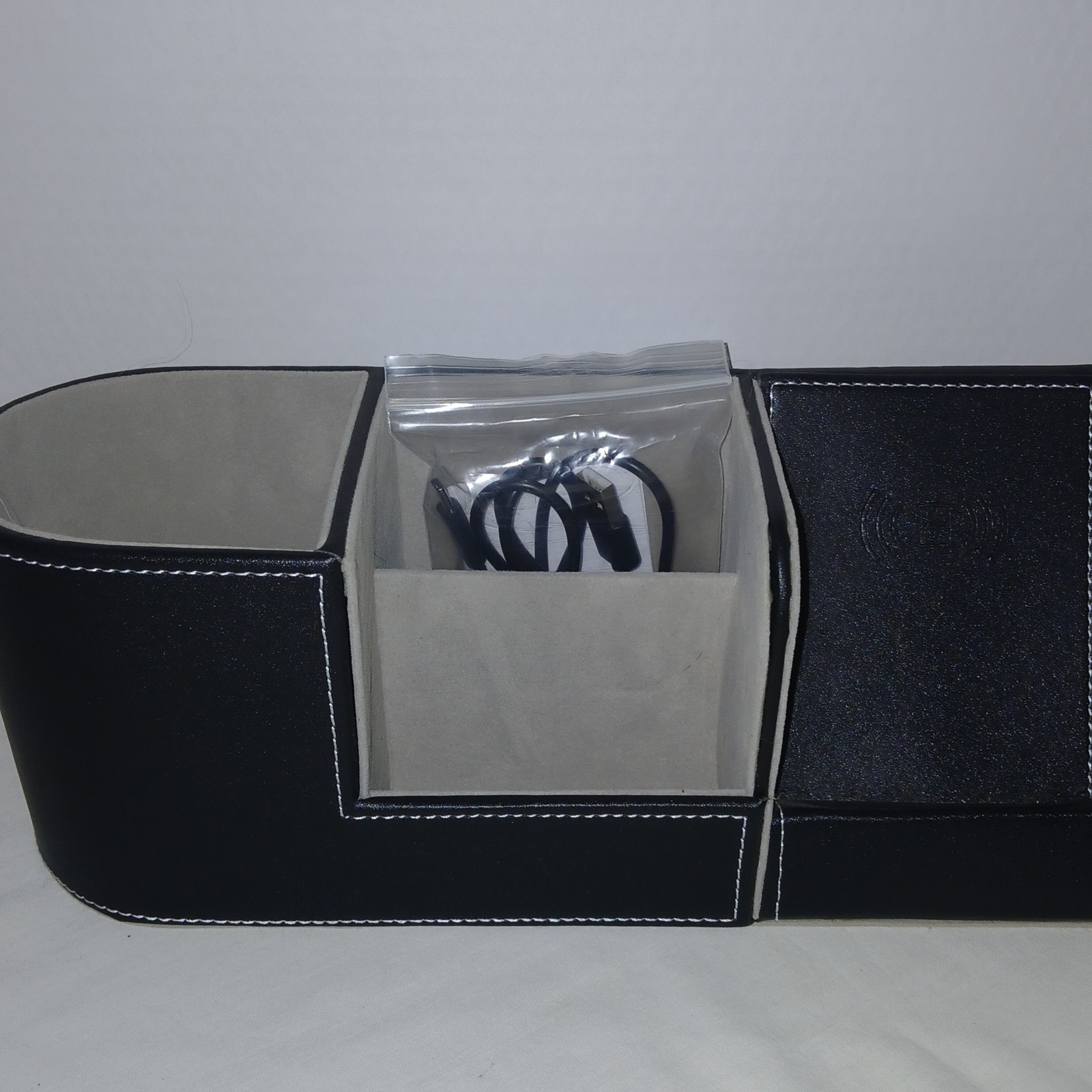 Desk Organizer With Wireless Charger Faux Leather Black NEW *NO BOX*