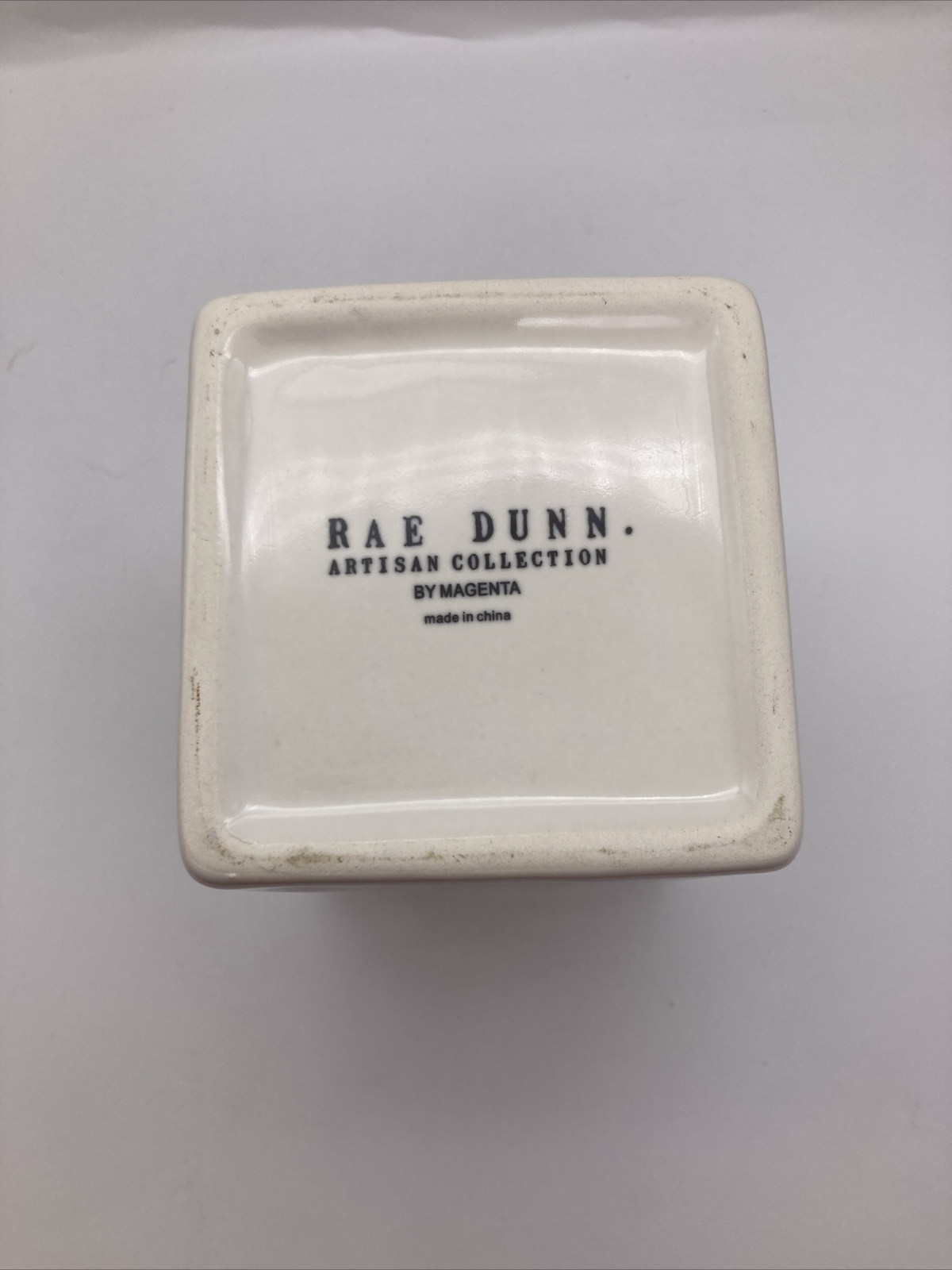 RAE DUNN DESK ” THINK” PEN/ PENCIL HOLDER 4.5” T – 3.5” White/Black