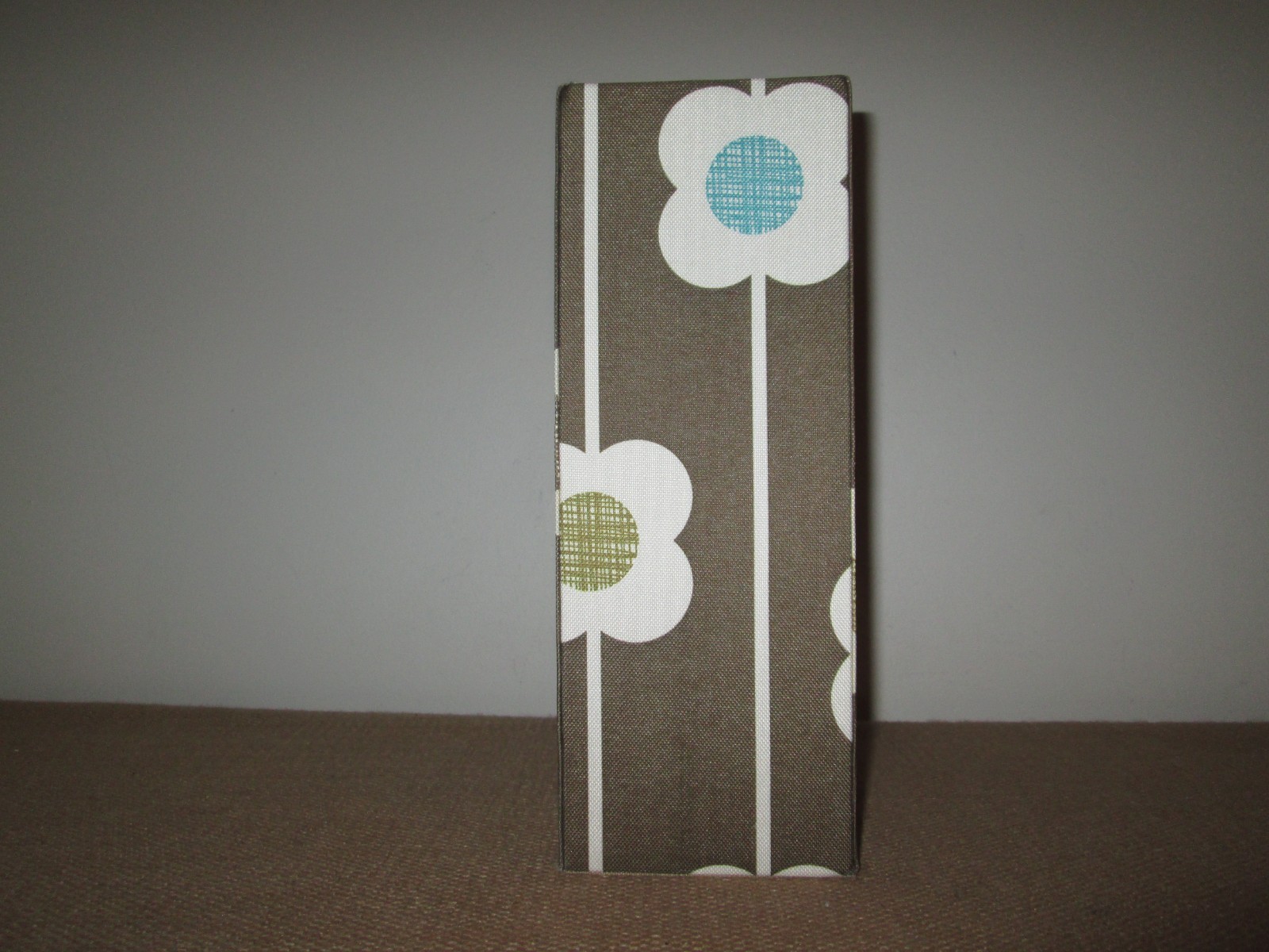 ORLA KIELY For Target Brown Abacus Flower Magazine Holder File Storage Box