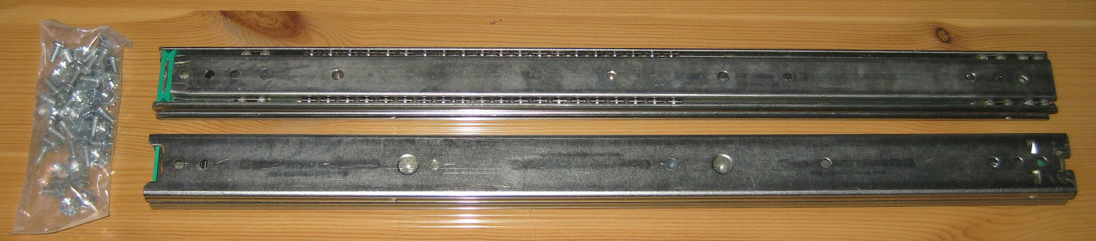 General Devices CLB-307-18 Telescoping Ball Bearing Steel 19″ Slides – 1 Pair